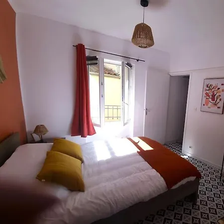 Lägenhet Le Petit Ecusson A La Cathedrale *