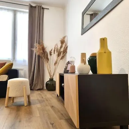 Le Petit Ecusson A La Cathedrale Apartment *