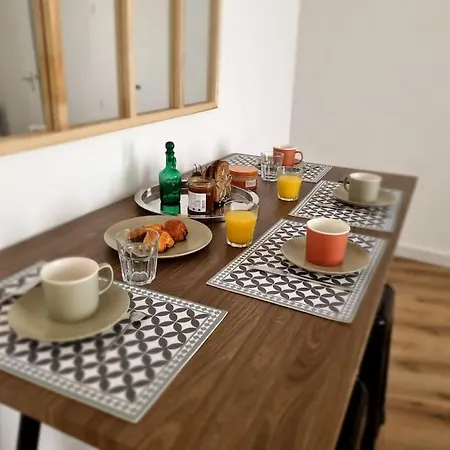 Lägenhet Le Petit Ecusson A La Cathedrale *